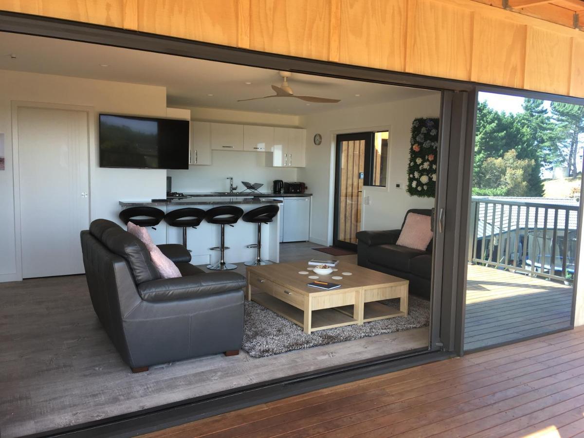 Villa Little House On The Hill Whanganui Esterno foto