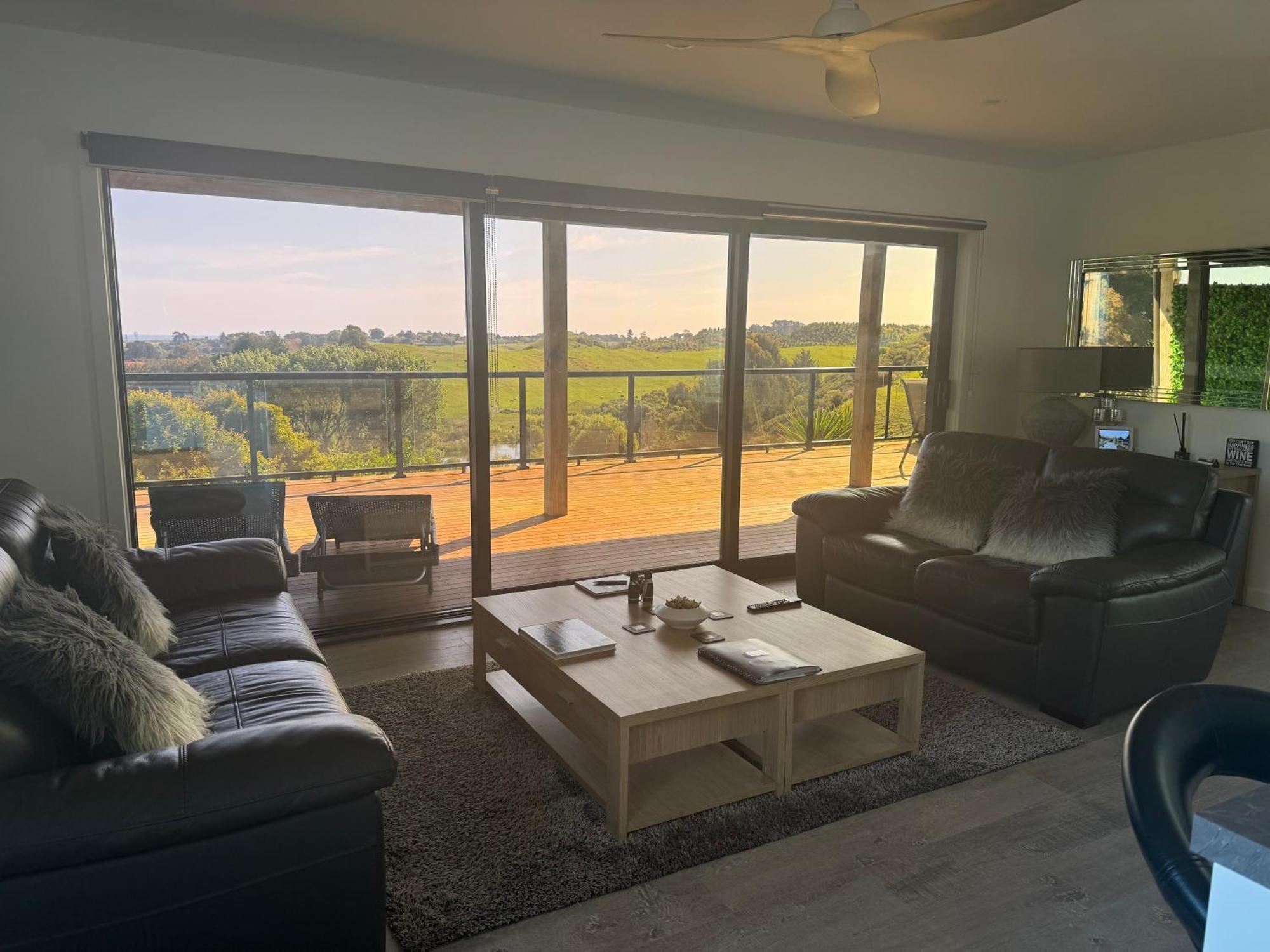 Villa Little House On The Hill Whanganui Esterno foto