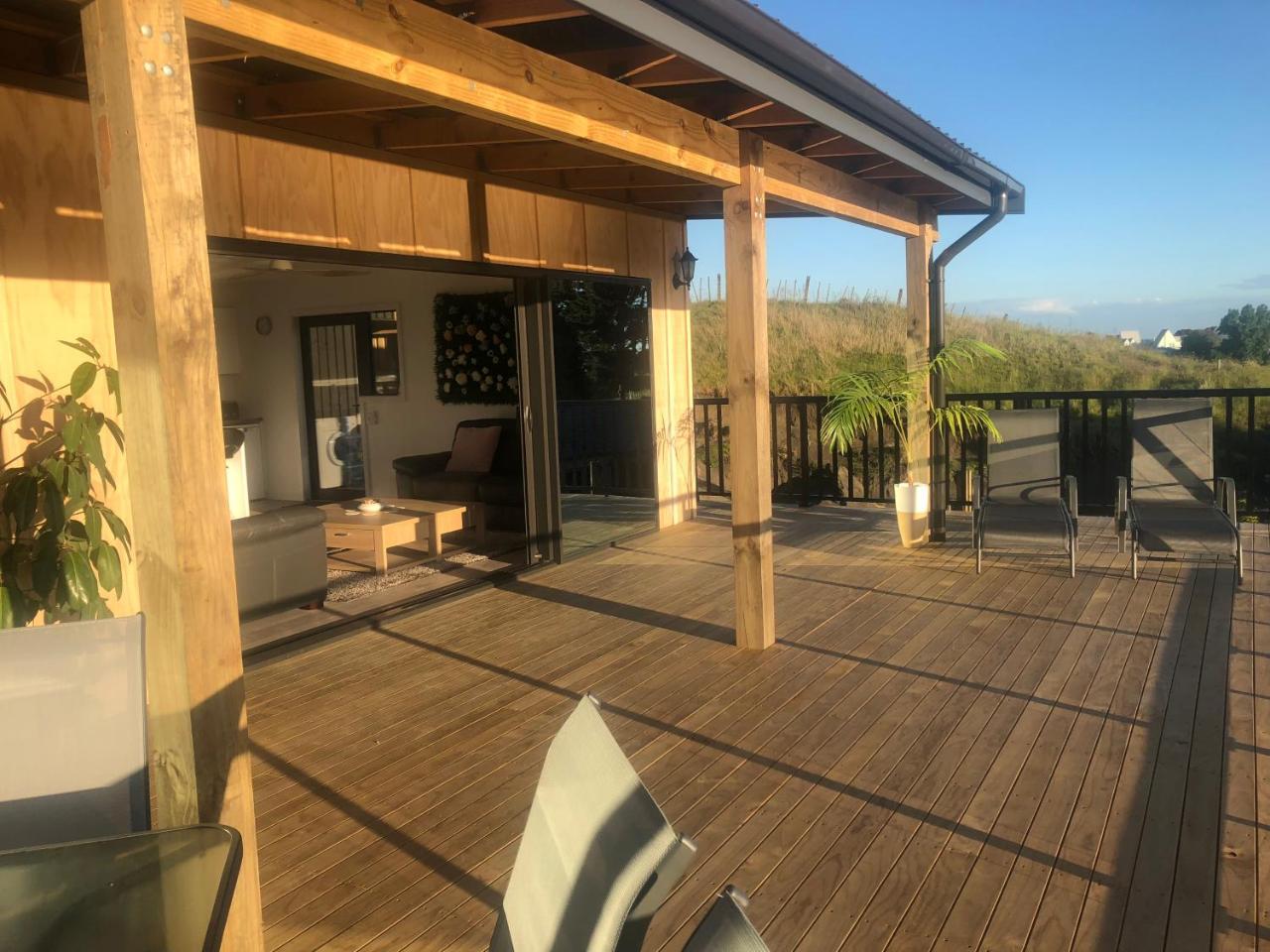 Villa Little House On The Hill Whanganui Esterno foto